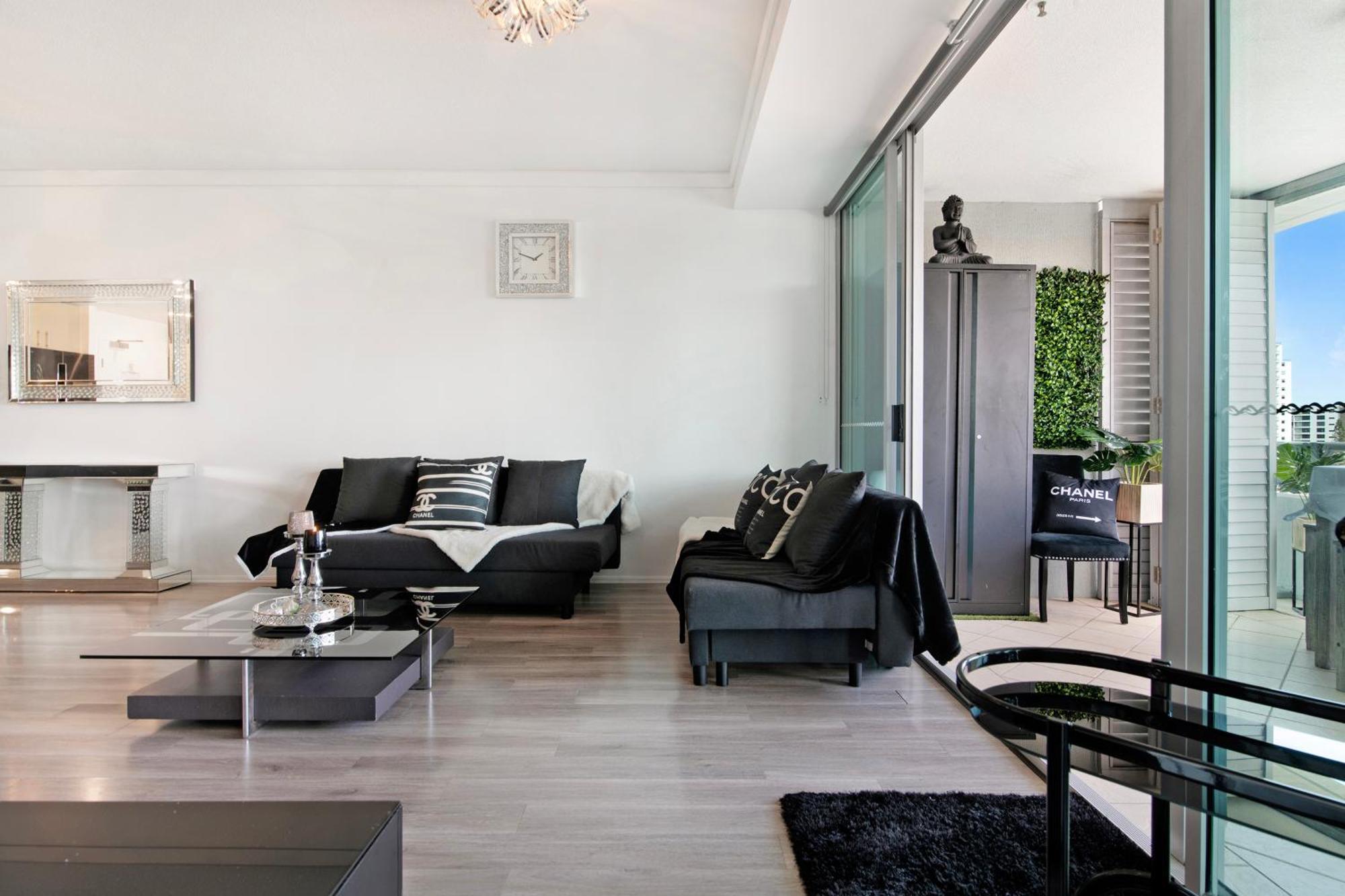 Apartment Couture Comfort - Luxe Chanel Themed *